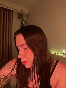 Im Valen Cute online show from 12.14.25