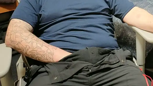 Snapshot of Dan8736 chatting on 03.29.26 Dan8736 online show from 03.29.26