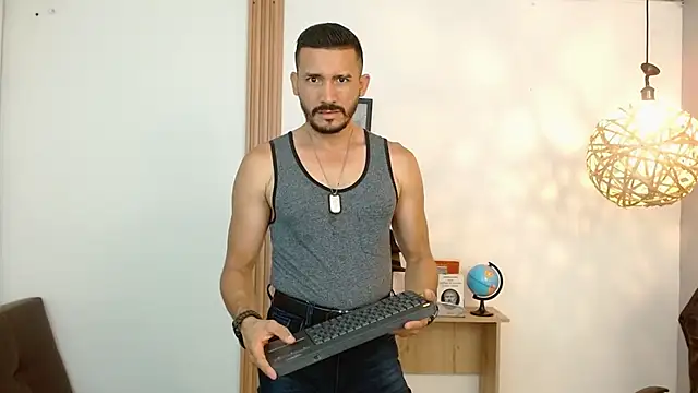 Reiko 85  online show from 02.13.25