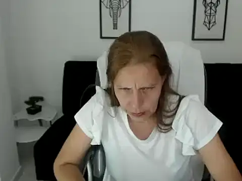 Milf karlye online show from 03.02.25