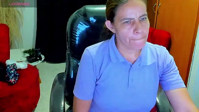 Milf karlye online show from 11.26.25