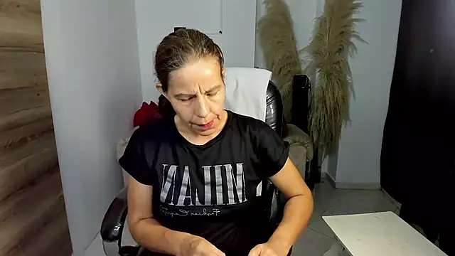 Milf karlye online show from 04.07.26