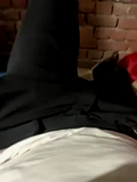 Snapshot of deshi_boybig chatting on 10.31.25 deshi boybig online show from 10.31.25