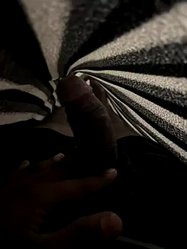 Snapshot of deshi_boybig chatting on 11.23.25 deshi boybig online show from 11.23.25