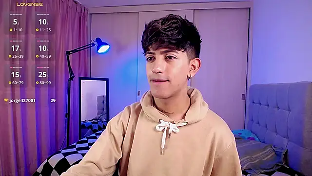 Snapshot of teobowny_ chatting on 01.18.25 teobowny online show from 01.18.25