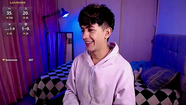 Snapshot of teobowny_ chatting on 01.21.25 teobowny online show from 01.21.25