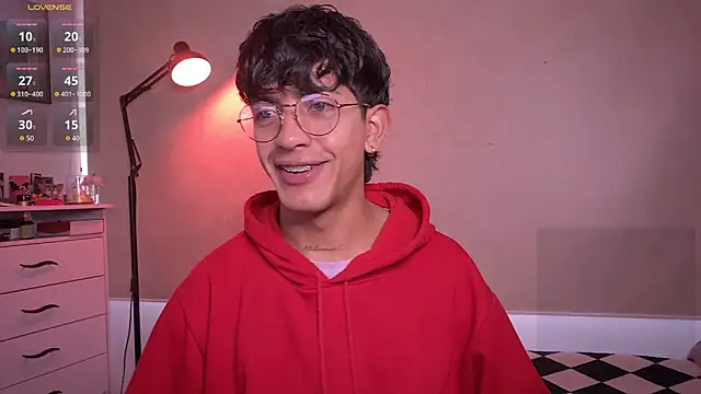 Snapshot of teobowny_ chatting on 09.25.25 teobowny online show from 09.25.25