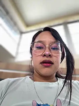 Liulee online show from 12.16.25