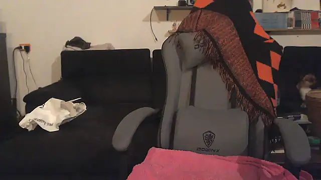 complicata mente online show from 12.29.24