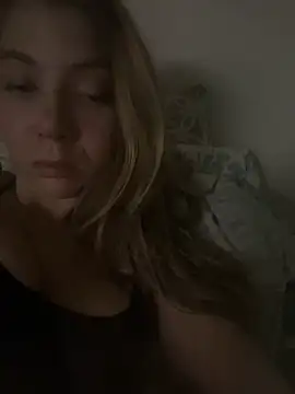 Snapshot of Mandispandis1 chatting on 12.19.24 Mandispandis1 online show from 12.19.24