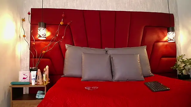 Alahia Baiter online show from 01.23.25