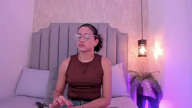 Alahia Baiter online show from 03.05.25