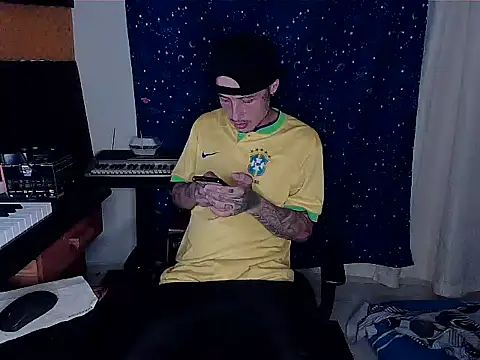 Snapshot of patrik_tattoo_ chatting on 01.07.25 patrik tattoo online show from 01.07.25