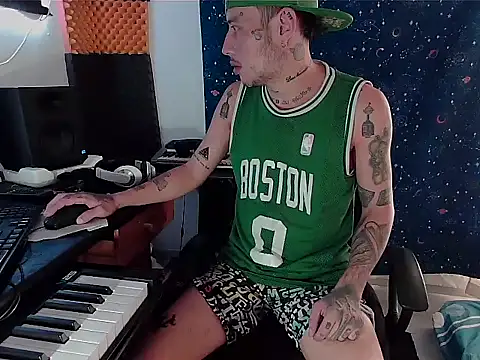 Snapshot of patrik_tattoo_ chatting on 01.13.25 patrik tattoo online show from 01.13.25