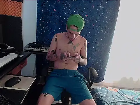 Snapshot of patrik_tattoo_ chatting on 01.31.25 patrik tattoo online show from 01.31.25