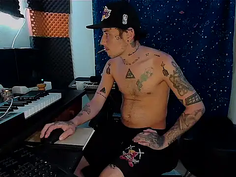 Snapshot of patrik_tattoo_ chatting on 02.27.25 patrik tattoo online show from 02.27.25