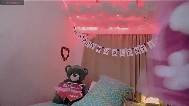 Snapshot of Lauu_G chatting on 01.29.25 Lauu G online show from 01.29.25