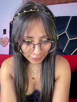 Jade Zephyra online show from 02.21.25