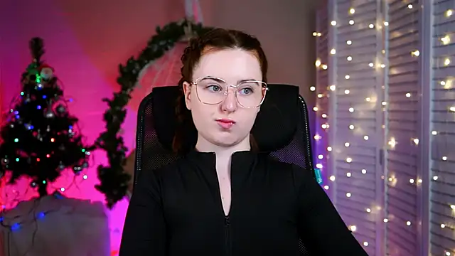 Snapshot of AnnTerry_ chatting on 12.28.24 AnnTerry  online show from 12.28.24