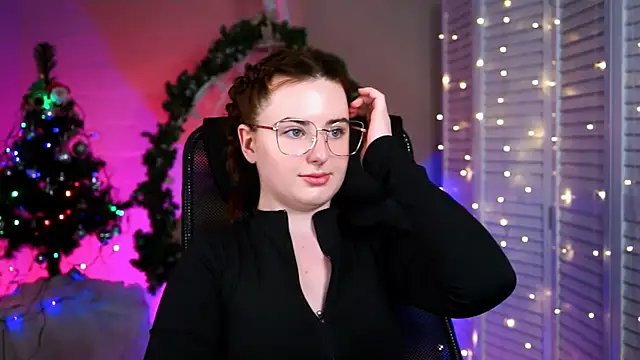 Snapshot of AnnTerry_ chatting on 12.28.24 AnnTerry  online show from 12.28.24