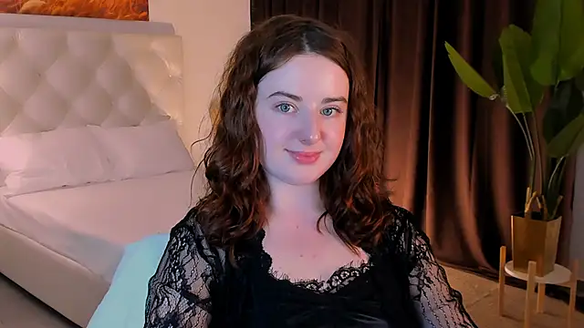 Snapshot of AnnTerry_ chatting on 10.15.25 AnnTerry  online show from 10.15.25