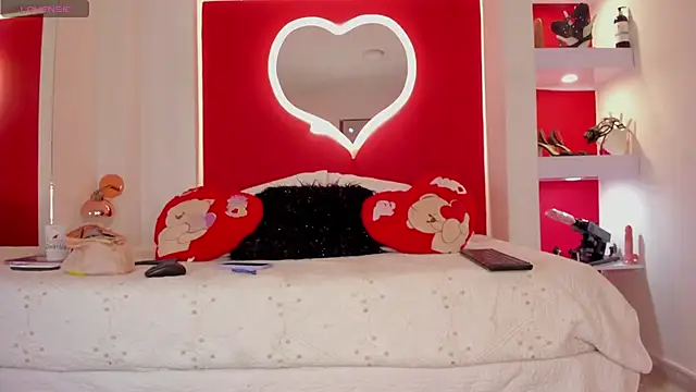 TabyJhonson online show from 10.31.25