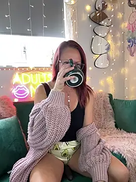 Snapshot of MelodyRoseUk chatting on 09.13.25 MelodyRoseUk online show from 09.13.25