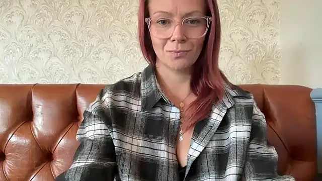 Snapshot of MelodyRoseUk chatting on 09.30.25 MelodyRoseUk online show from 09.30.25