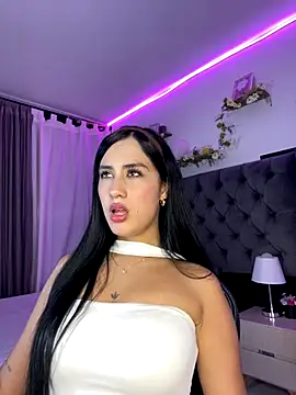 Amiirra  online show from 11.11.25