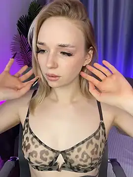 Snapshot of Eva_Millss chatting on 02.06.25 Eva Millss online show from 02.06.25