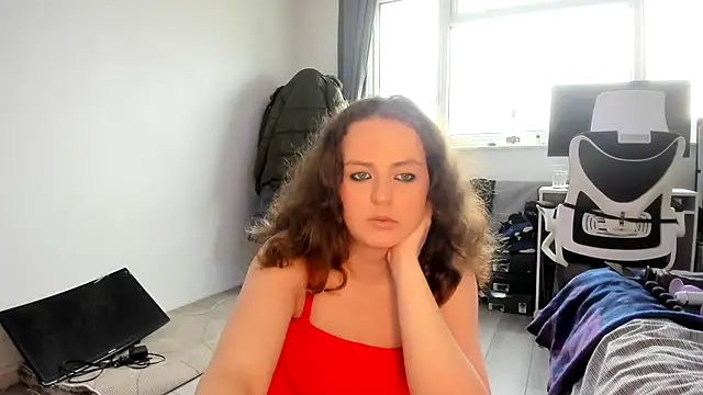 Snapshot of ENGLISHEMILY_69 chatting on 01.07.25 ENGLISHEMILY 69 online show from 01.07.25