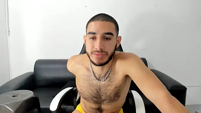 Snapshot of JuanDiegoKing chatting on 03.18.25 JuanDiegoKing online show from 03.18.25