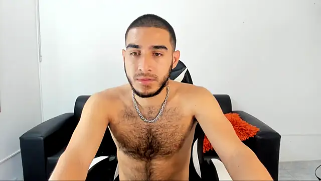 Snapshot of JuanDiegoKing chatting on 03.19.25 JuanDiegoKing online show from 03.19.25