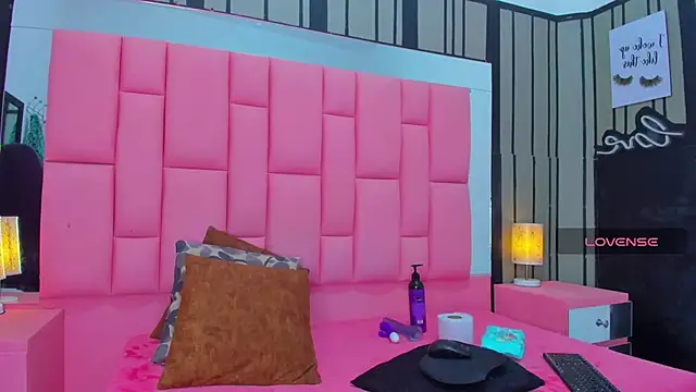 Snapshot of Brithanyslim chatting on 01.31.25 Brithanyslim online show from 01.31.25