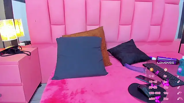 Snapshot of Brithanyslim chatting on 02.01.25 Brithanyslim online show from 02.01.25