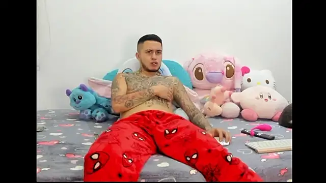 Snapshot of tamy_ian chatting on 02.08.26 tamy ian online show from 02.08.26