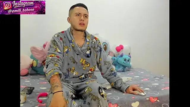 Snapshot of tamy_ian chatting on 03.28.26 tamy ian online show from 03.28.26
