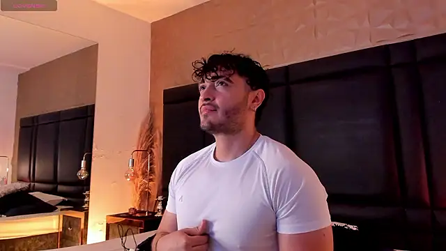 JossAckland online show from 02.22.26