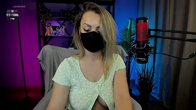 careful i bite nya online show from 02.05.25