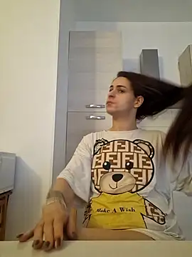 perla97 online show from 10.27.25