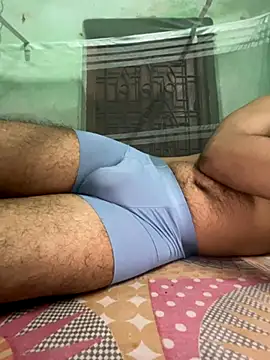 Snapshot of MyBigDick100@xh chatting on 09.11.25 MyBigDick100xh online show from 09.11.25