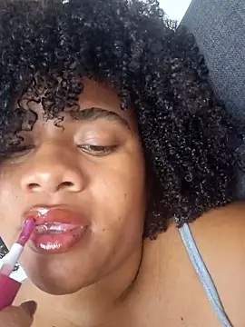 DANIELA MICHEL online show from 02.19.25