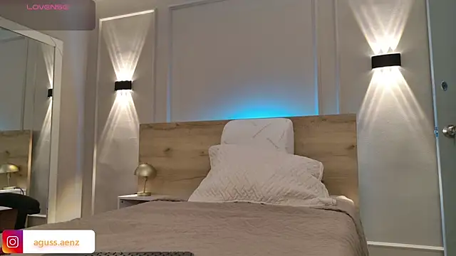 agussaenz online show from 03.19.26