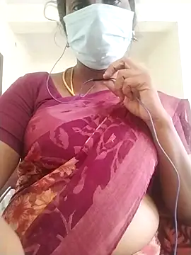 Snapshot of Preethytamilsexy chatting on 05.15.26 Preethytamilsexy online show from 05.15.26