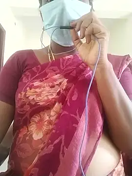 Snapshot of Preethytamilsexy chatting on 05.24.26 Preethytamilsexy online show from 05.24.26