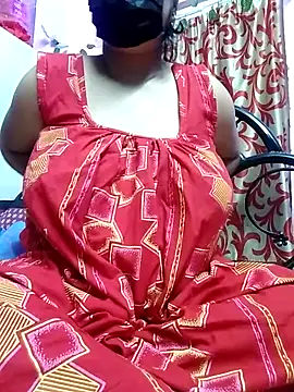 BERRY 00 online show from 03.05.25