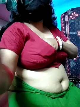 BERRY 00 online show from 03.06.25