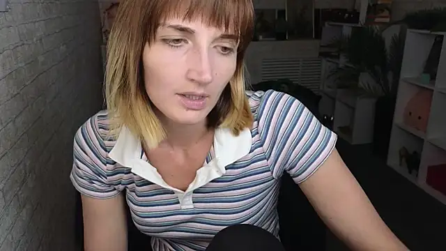 Snapshot of Nika_Kitten chatting on 06.09.26 Nika Kitten online show from 06.09.26