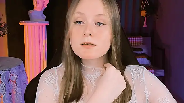 VivienLeeigh online show from 02.05.25