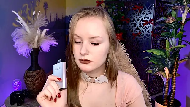 VivienLeeigh online show from 02.18.26